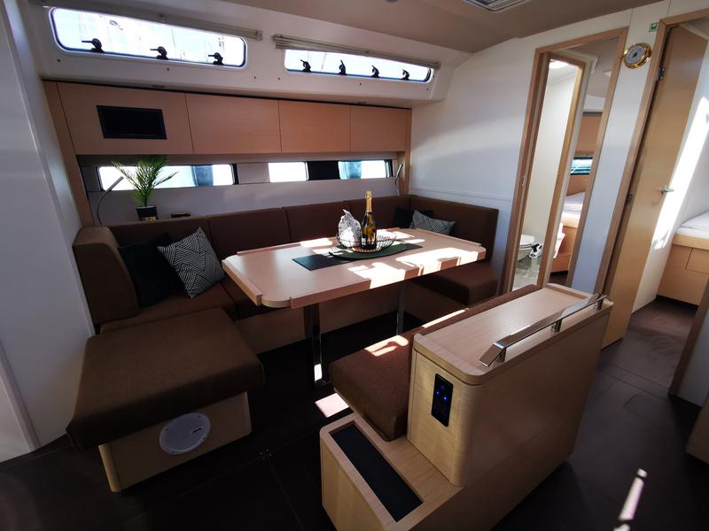 Book yachts online - sailboat - Hanse 460 - Janina - rent