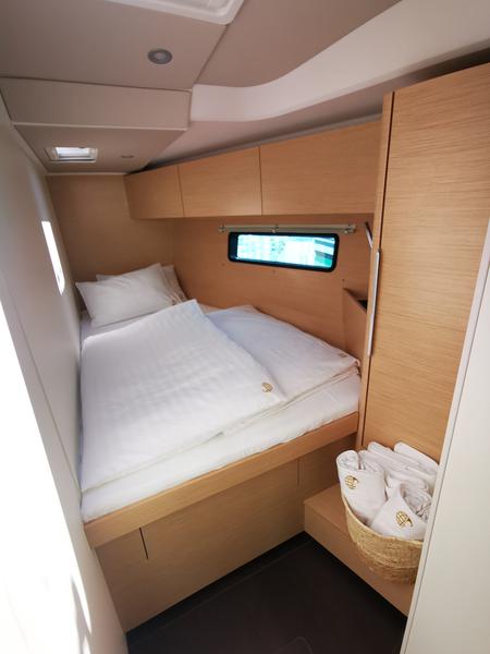 Book yachts online - sailboat - Hanse 460 - Janina - rent