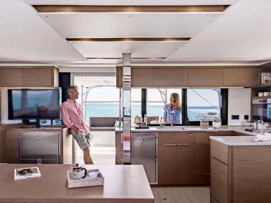 Book yachts online - catamaran - Lagoon 46 - Lino - rent