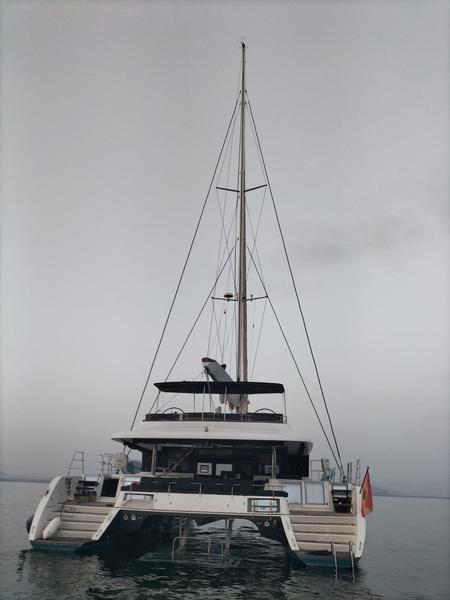 Book yachts online - catamaran - Lagoon 620 - ZS - rent