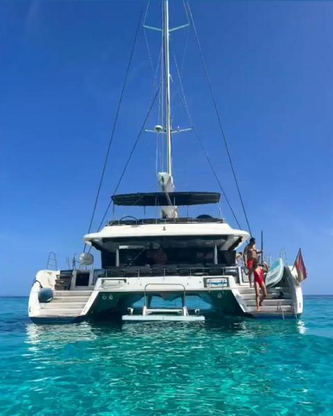 Book yachts online - catamaran - Lagoon 620 - ZS - rent