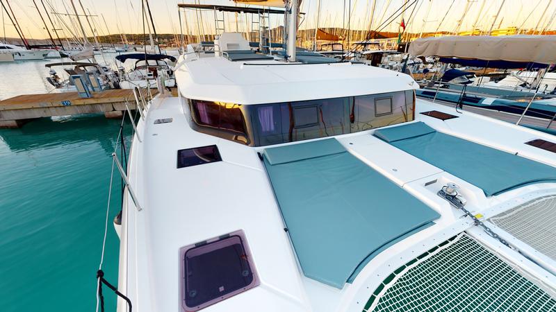 Book yachts online - catamaran - Dufour Catamaran 48 5c+5h - Amelie - rent