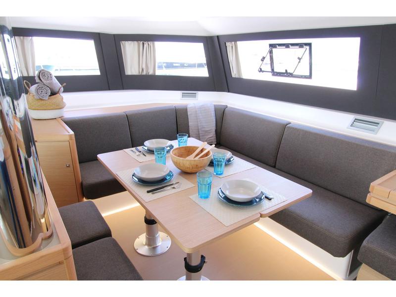 Book yachts online - catamaran - Dufour Catamaran 48 5c+5h - Amelie - rent