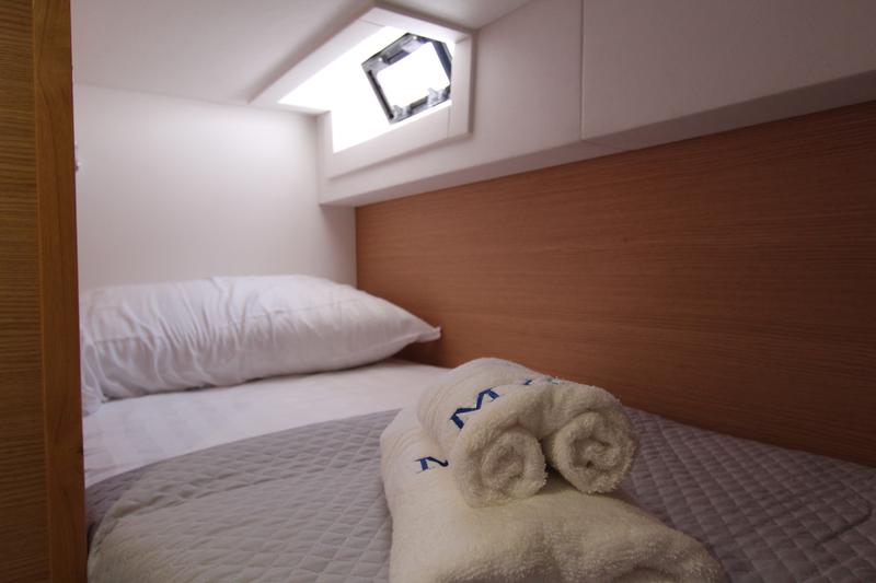 Book yachts online - catamaran - Dufour Catamaran 48 - Sualzo - rent