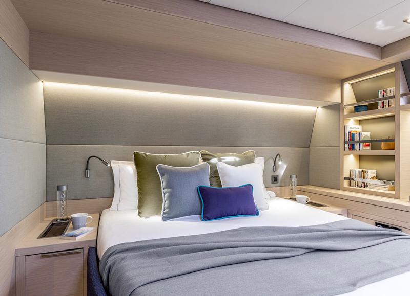 Book yachts online - catamaran - Lagoon 55 - ARCA II - rent