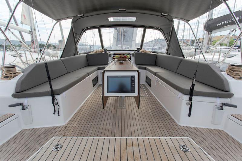 Book yachts online - sailboat - Dufour 530 - ANNA III - rent