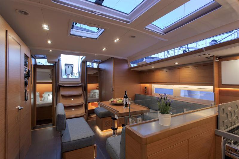 Book yachts online - sailboat - Dufour 530 - JOHANNA - rent