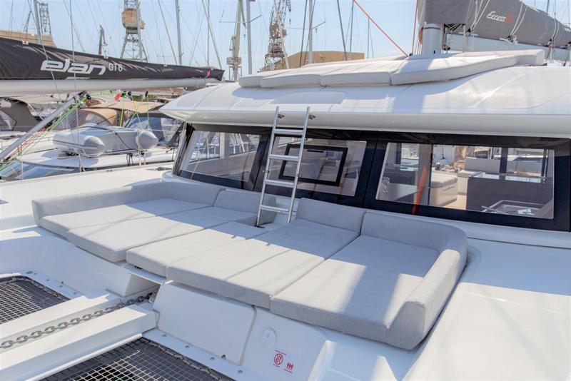 Book yachts online - catamaran - Excess 15 - Excess 15 - rent