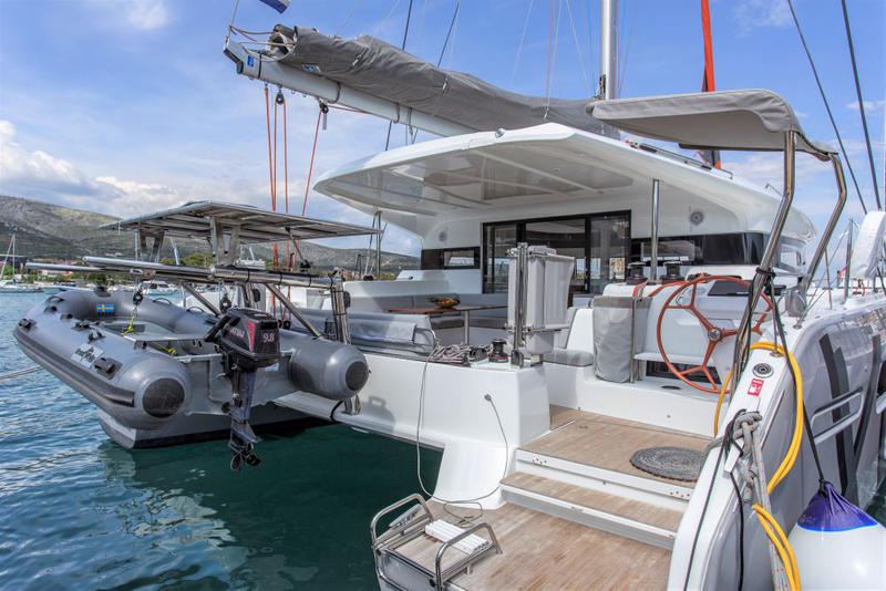 Book yachts online - catamaran - Excess 15 - Excess 15 - rent