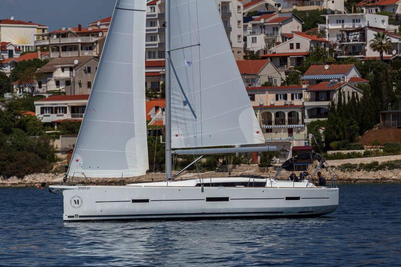 Book yachts online - sailboat - Dufour 460 - WILMA  - rent
