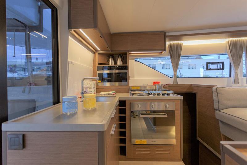 Book yachts online - catamaran - Lagoon 50 - SUNSHINE  - rent