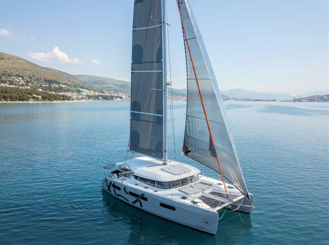 Book yachts online - catamaran - Excess 15 - WHITE LOTUS - rent