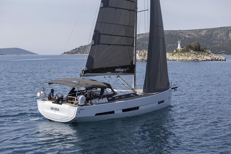 Book yachts online - sailboat - Elan GT6 - NEVERA - rent