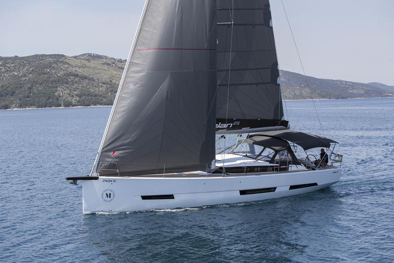 Book yachts online - sailboat - Elan GT6 - NEVERA - rent