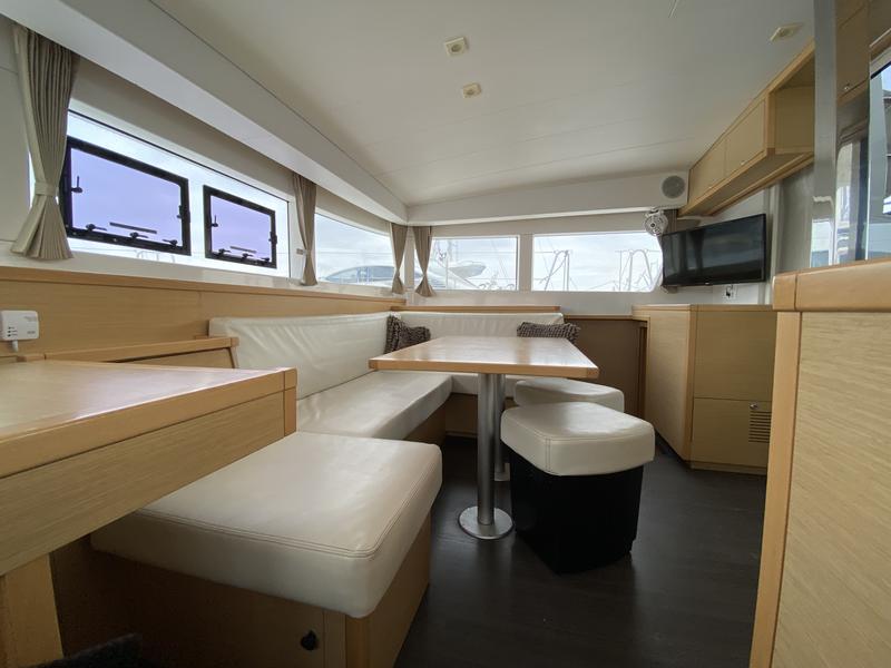 Book yachts online - catamaran - Lagoon 39 - NIRVANA - rent