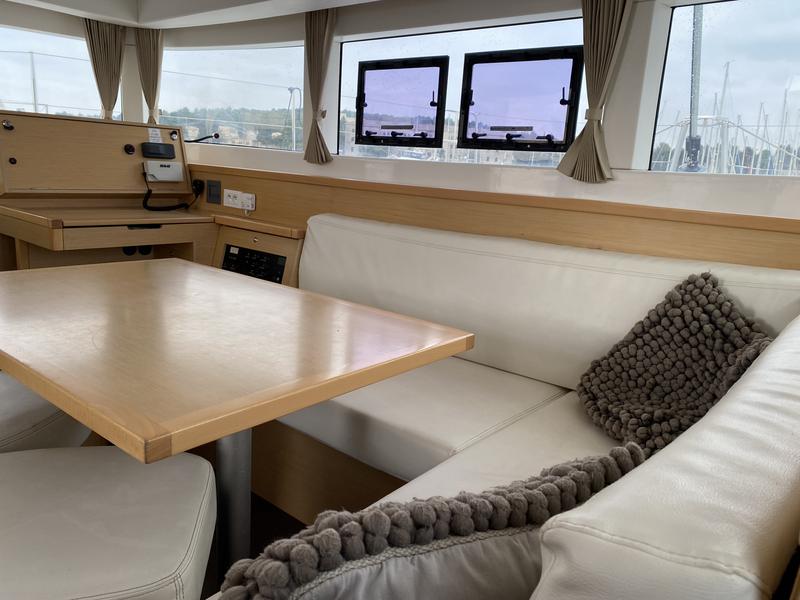Book yachts online - catamaran - Lagoon 39 - NIRVANA - rent