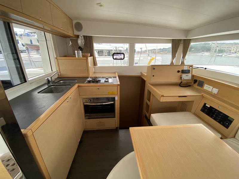 Book yachts online - catamaran - Lagoon 39 - NIRVANA - rent