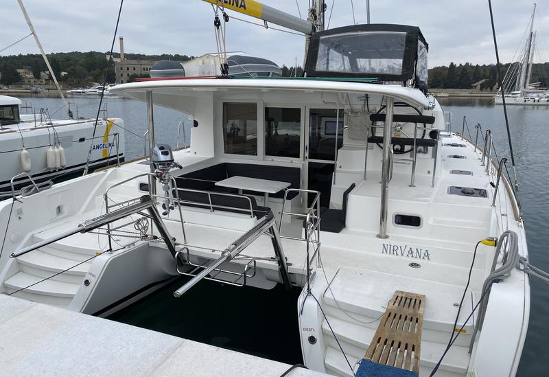 Book yachts online - catamaran - Lagoon 39 - NIRVANA - rent