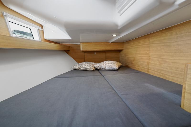 Book yachts online - sailboat - Elan 40.1 - MICKY - rent