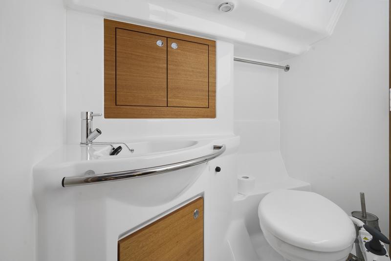 Book yachts online - sailboat - Elan 40.1 - MICKY - rent