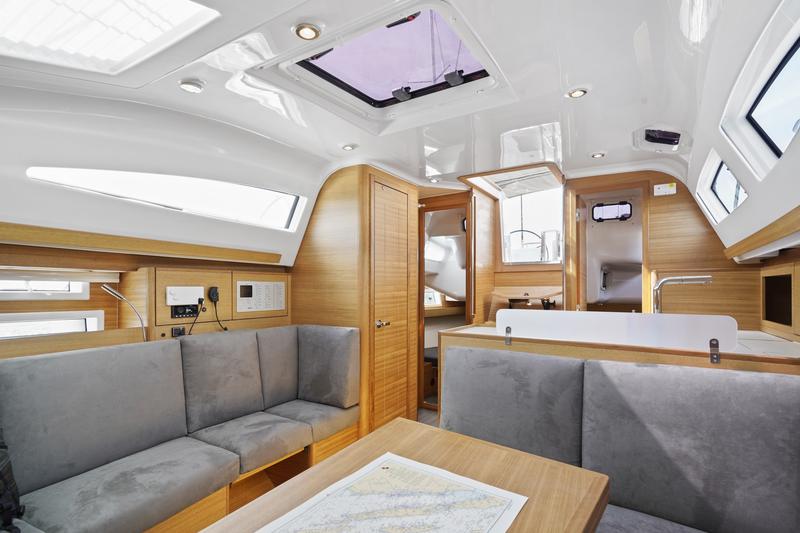 Book yachts online - sailboat - Elan 40.1 - MICKY - rent