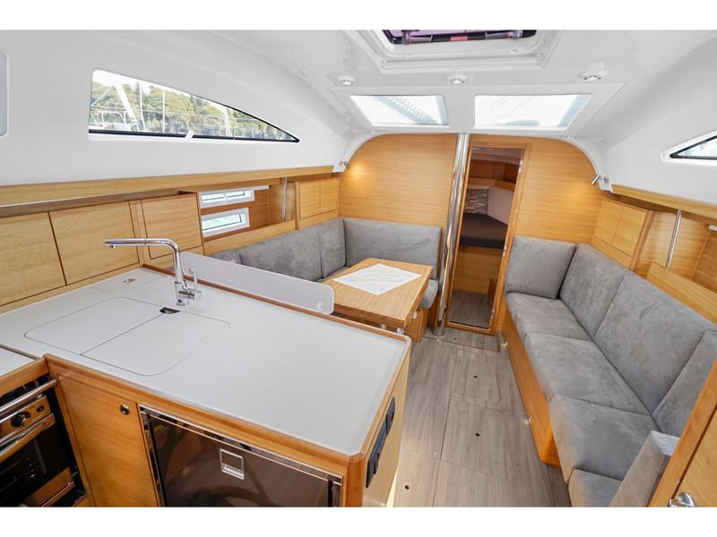 Book yachts online - sailboat - Elan 40.1 - MICKY - rent