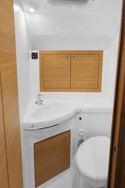 Book yachts online - sailboat - Elan 40.1 - MICKY - rent