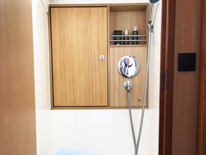 Book yachts online - sailboat - Bavaria 45 Cruiser - Medusa - rent