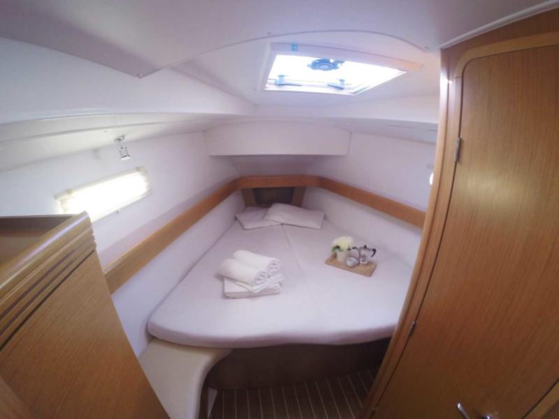 Book yachts online - sailboat - Sun Odyssey 42DS - Sweet Alis - rent