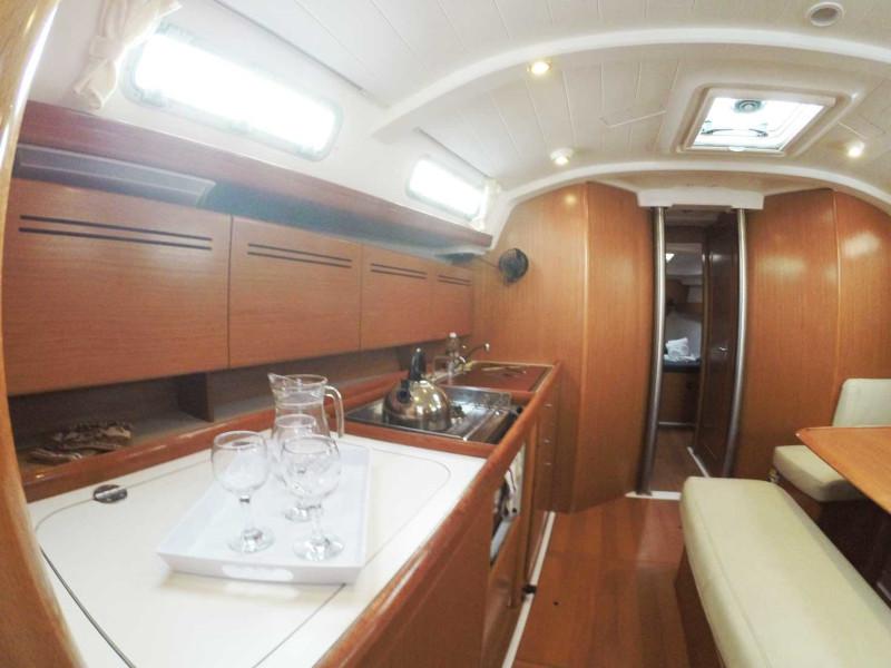 Book yachts online - sailboat - Cyclades 43.4 - Zephyros - rent