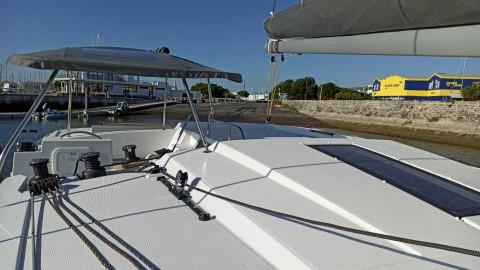 Book yachts online - catamaran - Astréa 42 - Dorella - rent