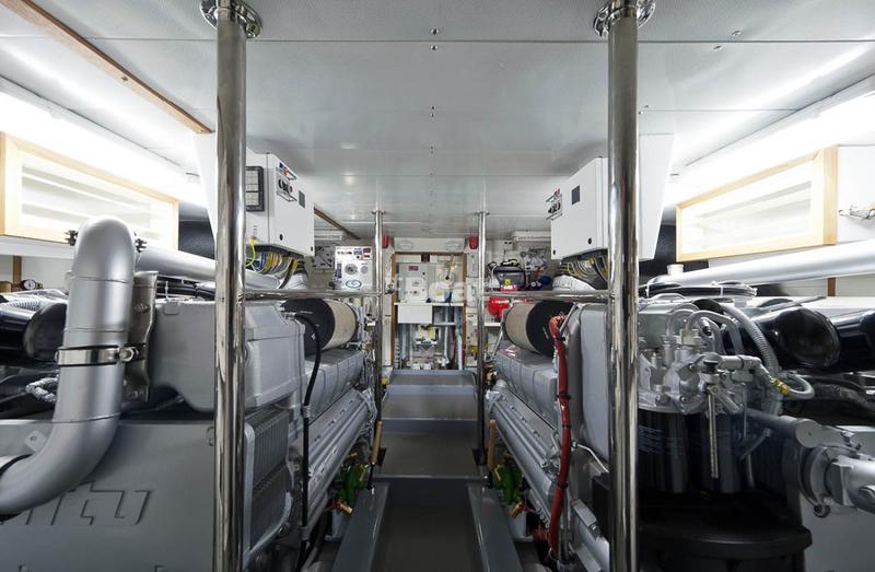 Book yachts online - motorboat - Maiora 20S - Angelo Blu - rent