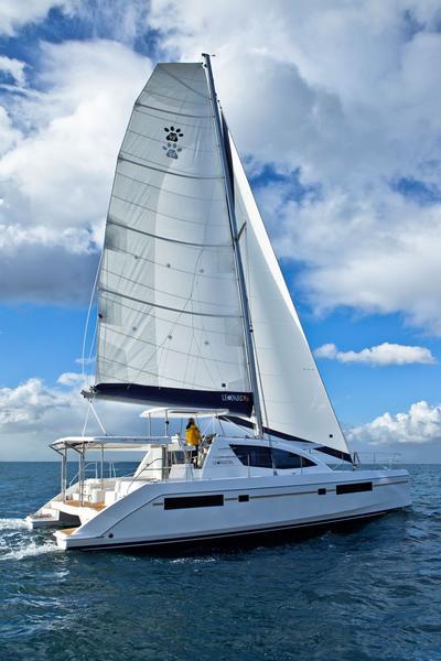 Book yachts online - catamaran - Leopard 48 - Canturk 2 - rent