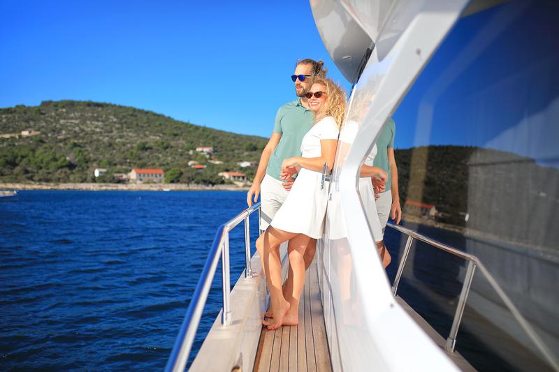 Book yachts online - motorboat - Maiora 20S - Hope I - rent