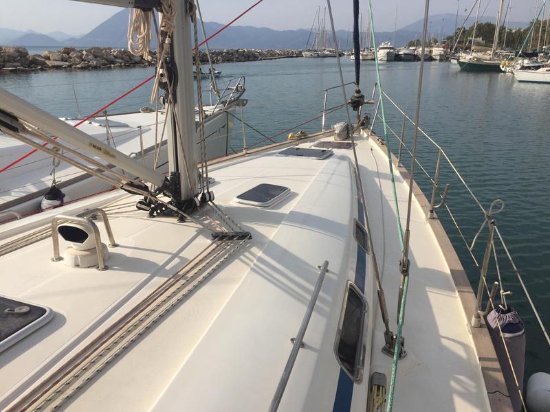 Book yachts online - sailboat - Bavaria 44 - Stelios - rent