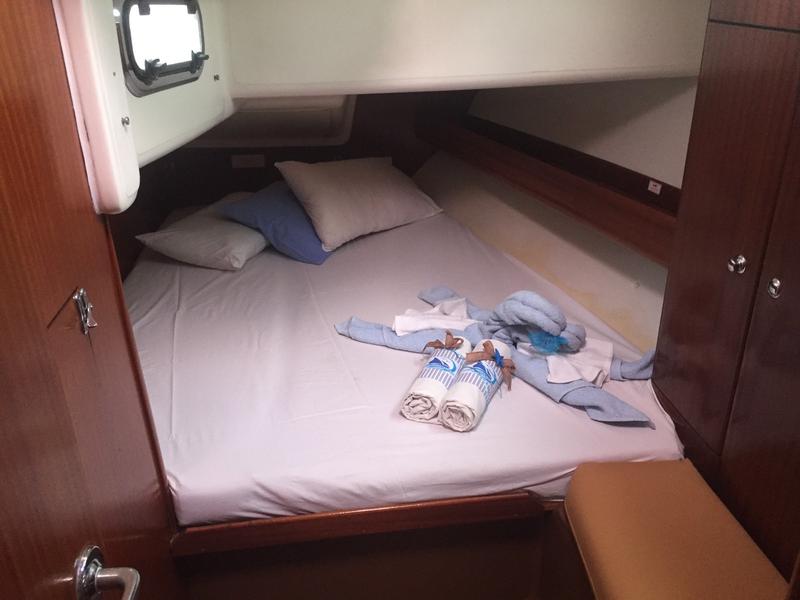 Book yachts online - sailboat - Bavaria 44 - Stelios - rent