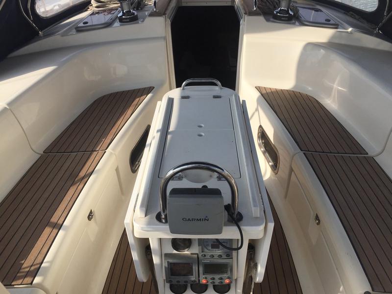 Book yachts online - sailboat - Bavaria 44 - Stelios - rent