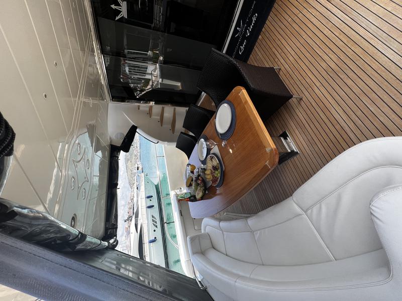 Book yachts online - motorboat - Dominator 680 S - QUO VADIS - rent