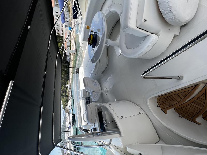Book yachts online - motorboat - Dominator 680 S - QUO VADIS - rent