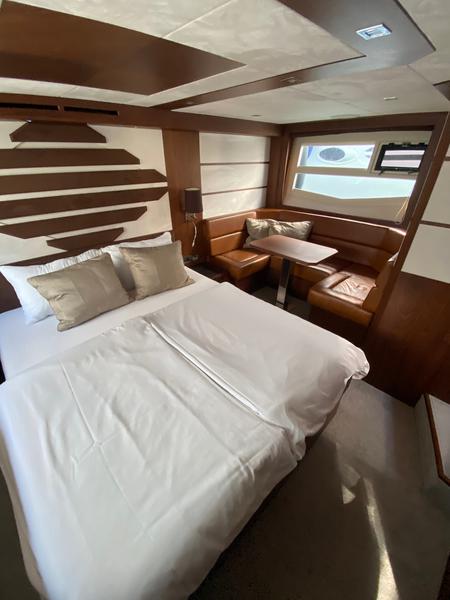 Book yachts online - motorboat - Galeon 550 Sky - GREMIX - rent
