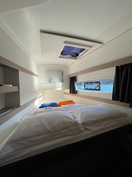 Book yachts online - catamaran - Isla 40 - SAM - rent