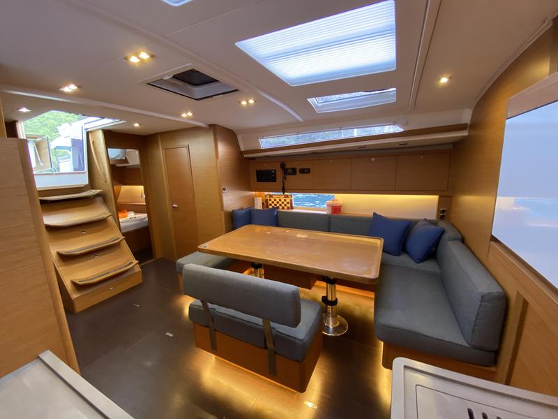 Book yachts online - sailboat - Dufour 470 - SAM'S WAVE - rent