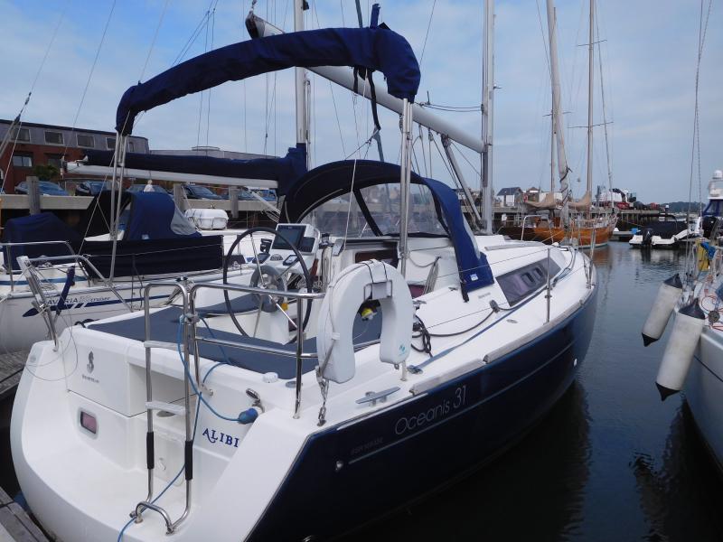 Book yachts online - sailboat - Oceanis 31 - Alibi - rent