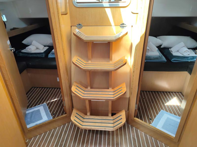 Book yachts online - sailboat - Bavaria Cruiser 46 - Kassandra - rent