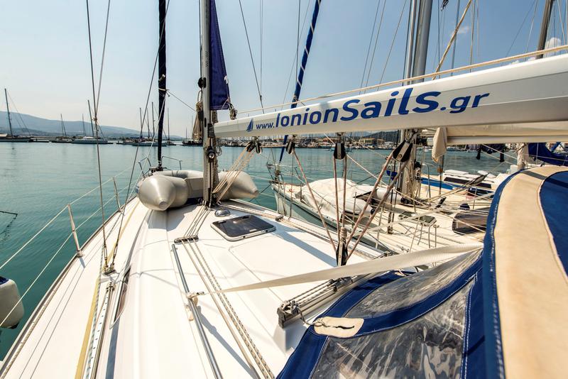 Book yachts online - sailboat - Bavaria 36 - Arcobaleno - rent
