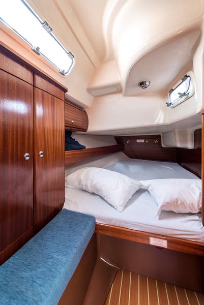 Book yachts online - sailboat - Bavaria 36 - Arcobaleno - rent