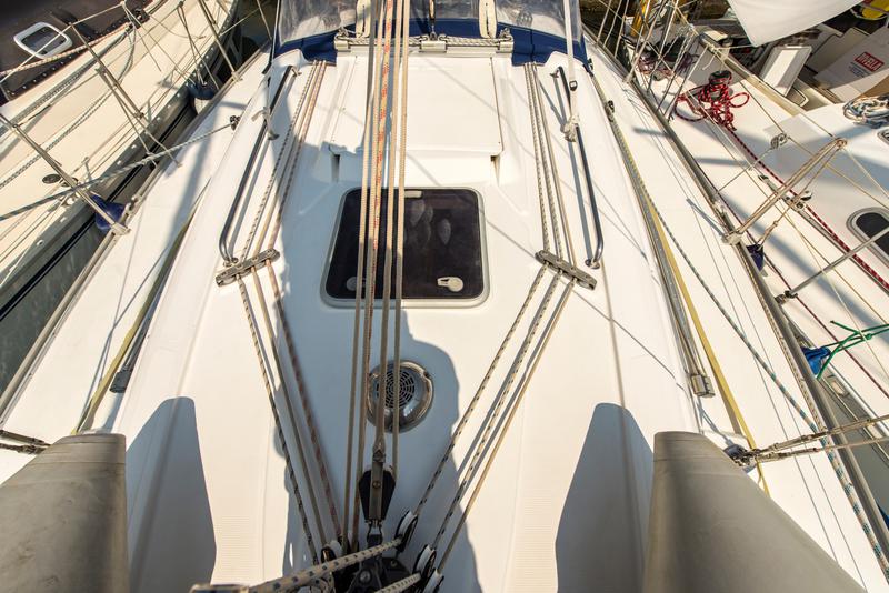 Book yachts online - sailboat - Bavaria 36 - Arcobaleno - rent