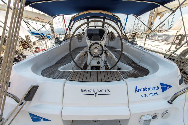 Book yachts online - sailboat - Bavaria 36 - Arcobaleno - rent