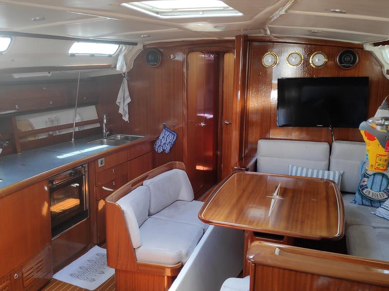 Book yachts online - sailboat - Bavaria 44 - Argonaftis - rent