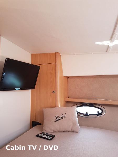 Book yachts online - motorboat - Mirakul 30 Sport SE - Laura III - rent